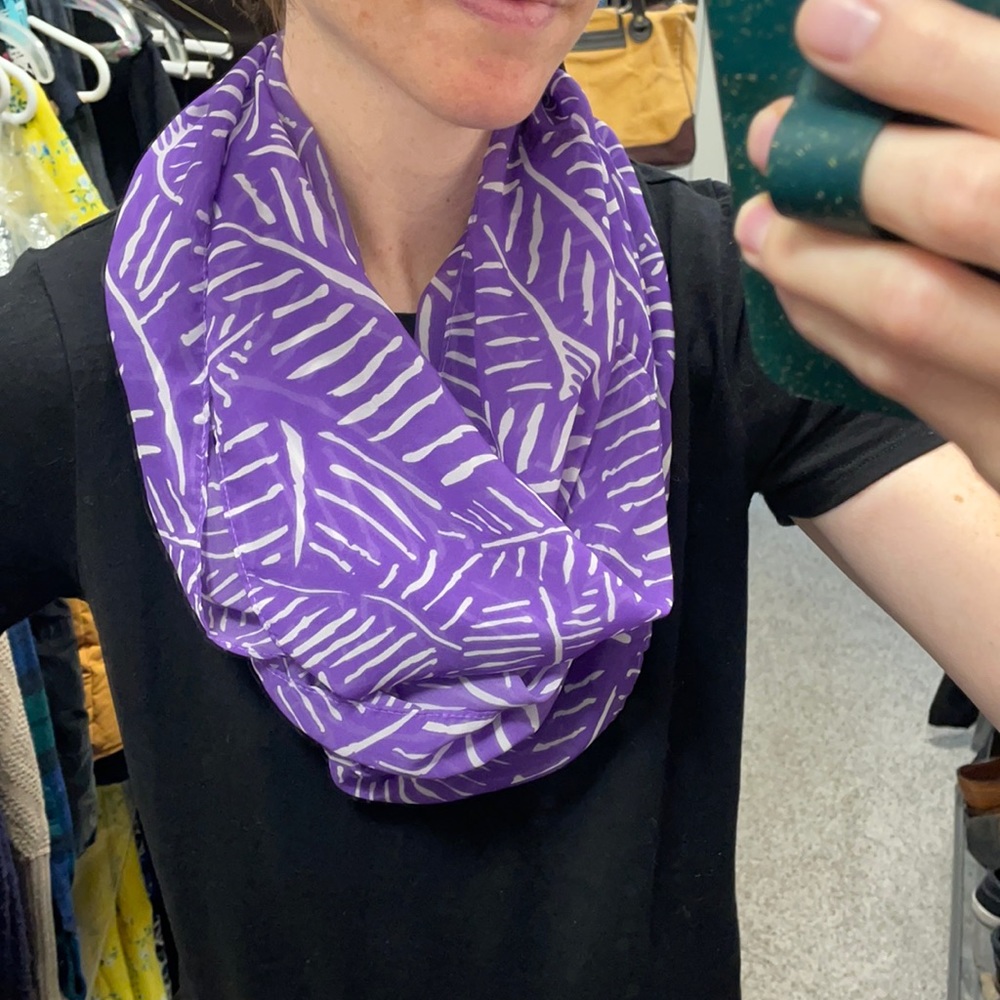 The Limited | Infinity Scarf - Picture 2 of 5